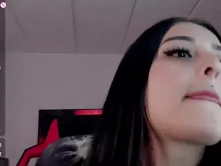 CHARRLOTTEGREY's Live Sex Cam Show