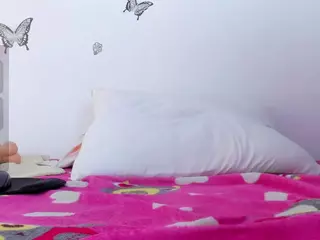 Emma Rogerss's Live Sex Cam Show
