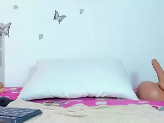Emma Rogerss's Live Sex Cam Show