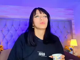 isabella-mansory's Live Sex Cam Show