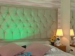 isabella-mansory's Live Sex Cam Show