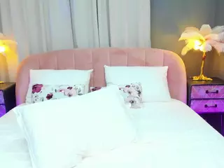 AmedeeaBanks's Live Sex Cam Show