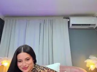 AmedeeaBanks's Live Sex Cam Show