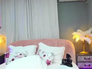 AmedeeaBanks's Live Sex Cam Show