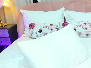 AmedeeaBanks's Live Sex Cam Show