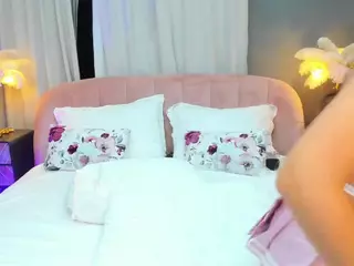 AmedeeaBanks's Live Sex Cam Show