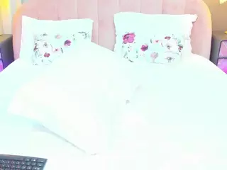AmedeeaBanks's Live Sex Cam Show