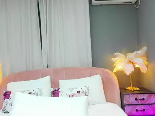 AmedeeaBanks's Live Sex Cam Show