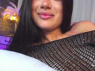 AmedeeaBanks's Live Sex Cam Show