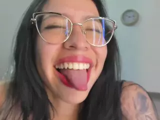 Katty-mouth's Live Sex Cam Show