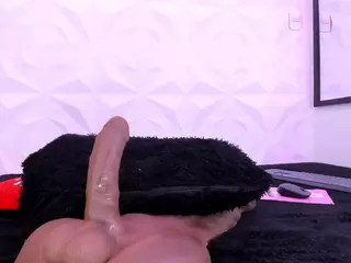 AntonelaLopez's Live Sex Cam Show