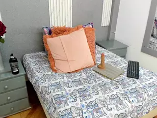 rebecacorttez's Live Sex Cam Show