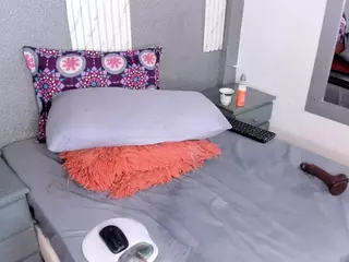 rebecacorttez's Live Sex Cam Show