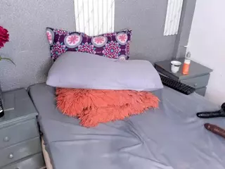 rebecacorttez's Live Sex Cam Show