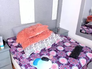 rebecacorttez's Live Sex Cam Show