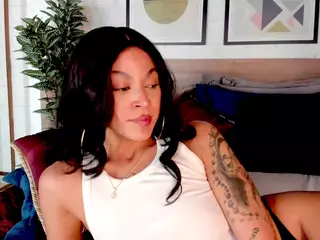 Luna Ruso's Live Sex Cam Show