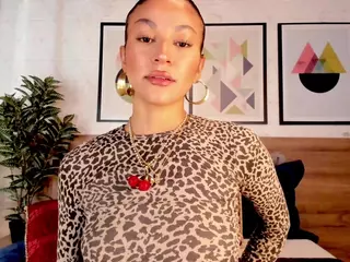 Luna Ruso's Live Sex Cam Show
