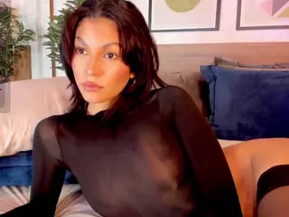 Luna Ruso's Live Sex Cam Show