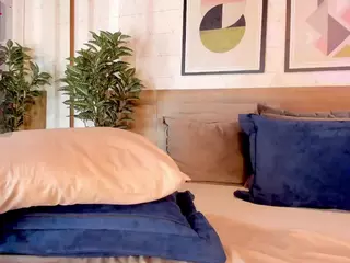Luna Ruso's Live Sex Cam Show