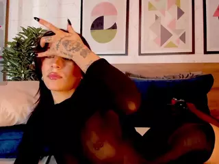 Luna Ruso's Live Sex Cam Show