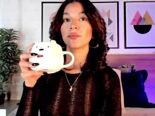 Luna Ruso's Live Sex Cam Show