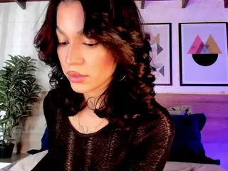 Luna Ruso's Live Sex Cam Show