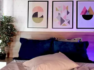 Luna Ruso's Live Sex Cam Show