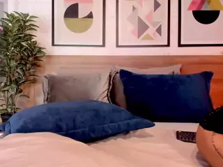 Luna Ruso's Live Sex Cam Show