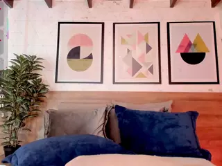 Luna Ruso's Live Sex Cam Show