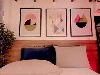 Luna Ruso's Live Sex Cam Show