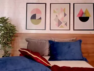 Luna Ruso's Live Sex Cam Show