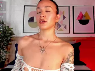 Luna Ruso's Live Sex Cam Show