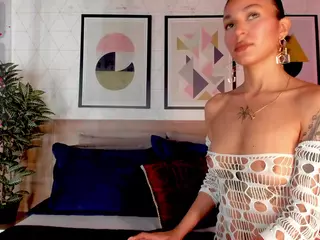 Luna Ruso's Live Sex Cam Show