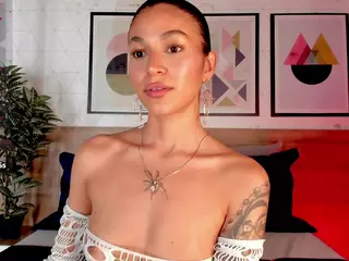 Luna Ruso's Live Sex Cam Show