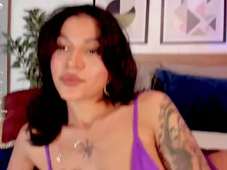 Luna Ruso's Live Sex Cam Show