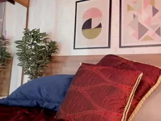 Luna Ruso's Live Sex Cam Show
