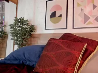 Luna Ruso's Live Sex Cam Show