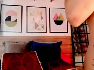 Luna Ruso's Live Sex Cam Show