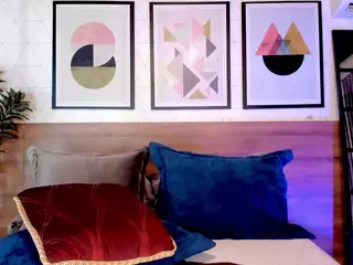 Luna Ruso's Live Sex Cam Show