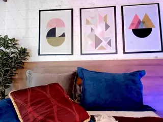Luna Ruso's Live Sex Cam Show