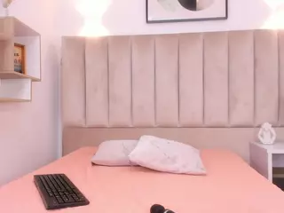 Annie-Queen's Live Sex Cam Show