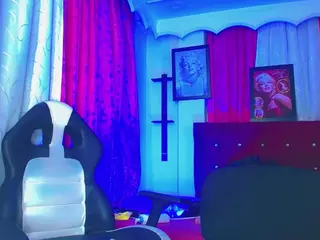 Penelope's Live Sex Cam Show