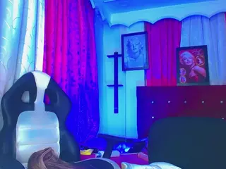 Penelope's Live Sex Cam Show