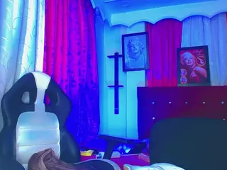 Penelope's Live Sex Cam Show