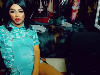 Penelope's Live Sex Cam Show
