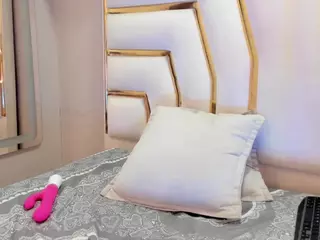 Hanna Petit's Live Sex Cam Show