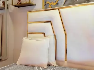 Hanna Petit's Live Sex Cam Show