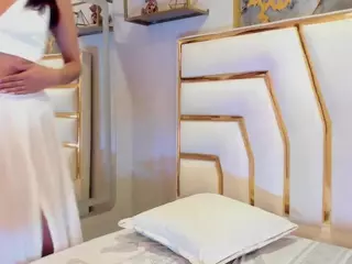Hanna Petit's Live Sex Cam Show