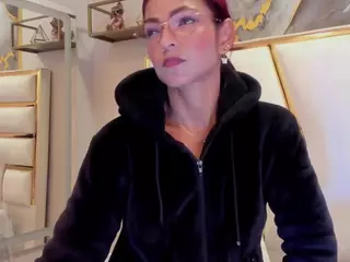 Hanna Petit's Live Sex Cam Show