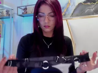 Hanna Petit's Live Sex Cam Show